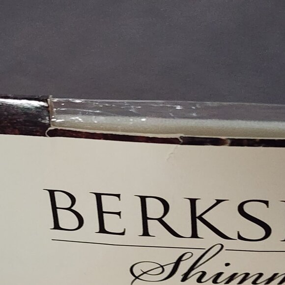 Berkshire Shimmers Platinum Ultra Sheer Control Top Nylon Span Cotton Pantyhose - Picture 15 of 16